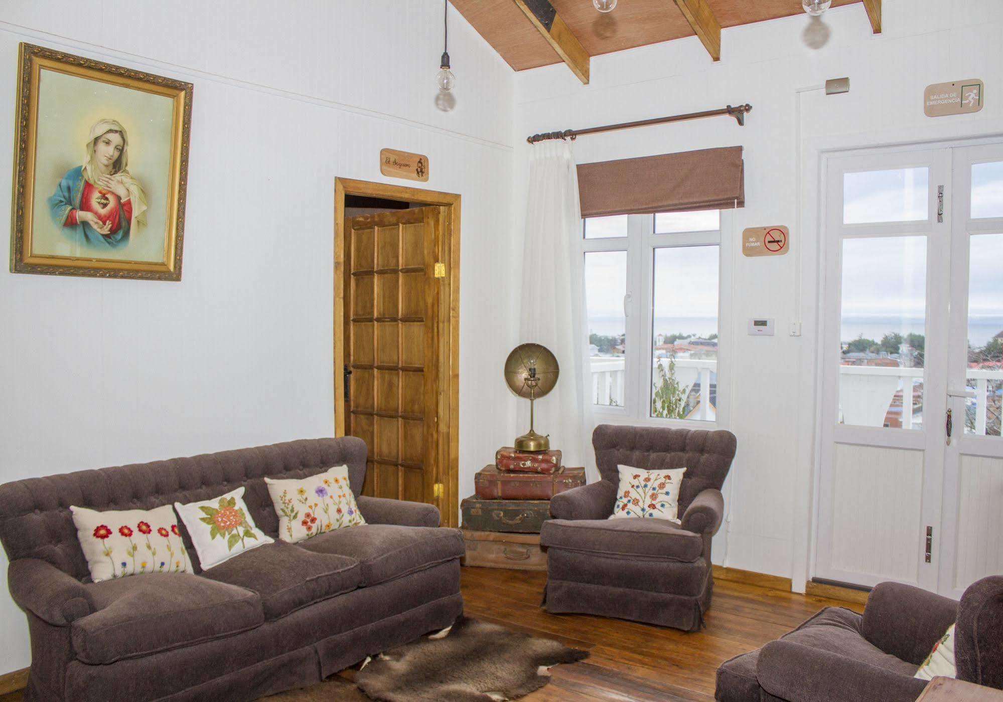 Hotel Boutique La Yegua Loca Punta Arenas Exterior photo